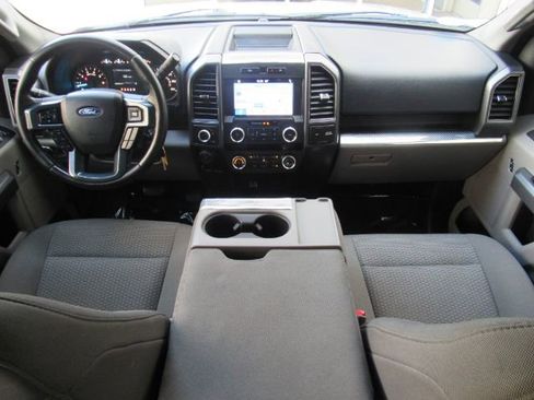 Used 2019 Ford F150 XLT image 3