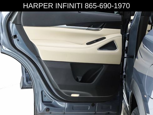 Used 2023 INFINITI QX60 Sensory w/ Vision Package AWD/4WD image 18