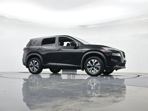 Used 2023 Nissan Rogue SV AWD/4WD image 32