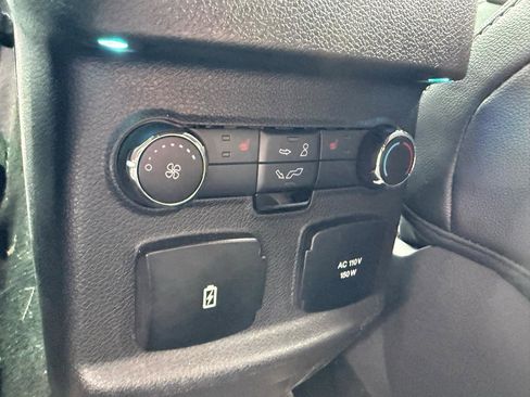 Used 2017 Ford Explorer Limited FWD image 7