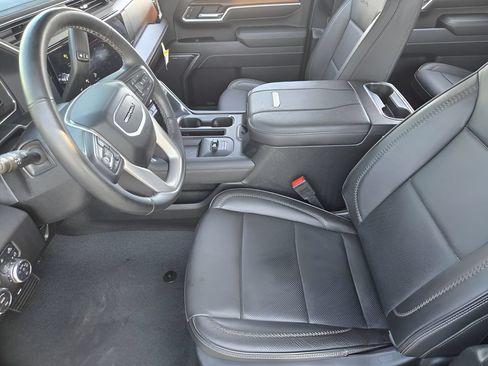 Used 2025 GMC Sierra 2500 Denali w/ Denali Reserve Package AWD/4WD image 12
