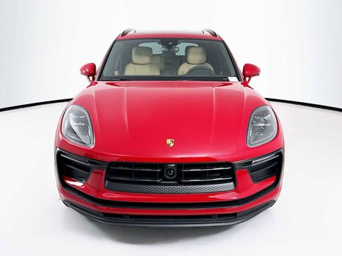 New 2026 Porsche Macan AWD/4WD image 6