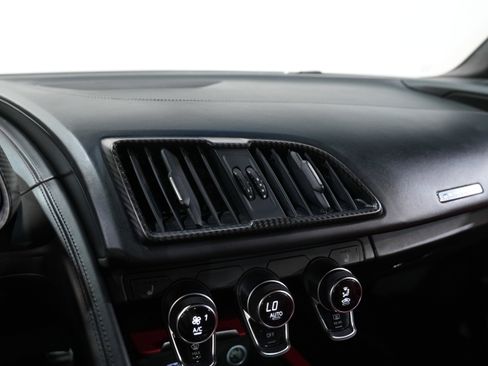 Used 2017 Audi R8 V10 plus image 37