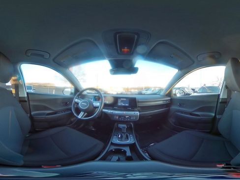 Used 2025 Hyundai Kona SEL image 42