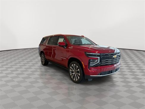 New 2026 Chevrolet Suburban High Country image 2
