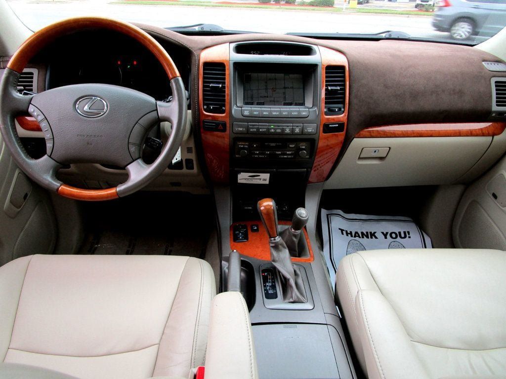 Used 2004 Lexus GX 470 AWD/4WD image 2