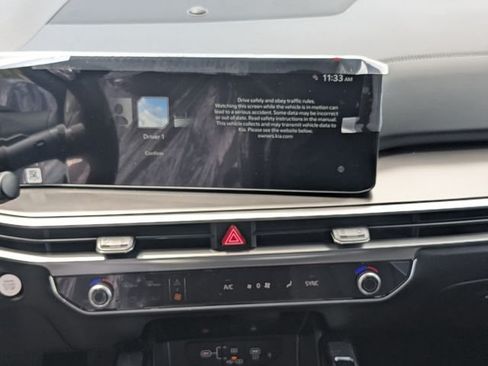 New 2026 Kia Sorento S FWD image 18
