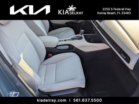Used 2023 Honda HR-V LX image 31