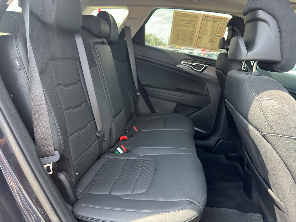 Used 2026 Kia Sportage SX AWD/4WD image 17