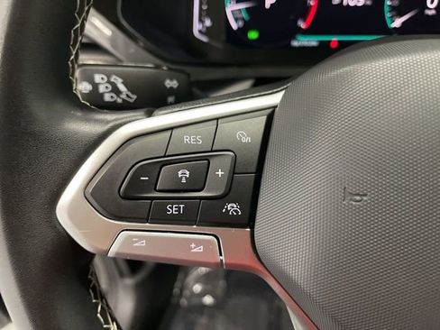 Certified 2023 Volkswagen Taos SEL AWD/4WD image 16