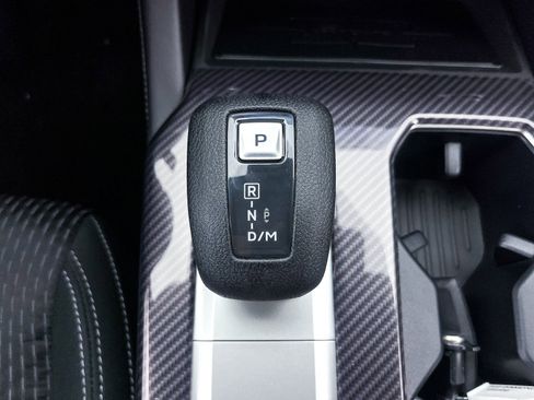 New 2025 Mitsubishi Outlander ES image 18