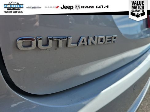 Used 2024 Mitsubishi Outlander SEL AWD/4WD image 40