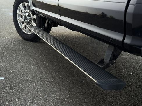 Used 2019 Ford F350 Limited image 28