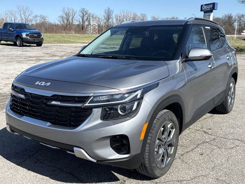 Used 2024 Kia Seltos S image 4