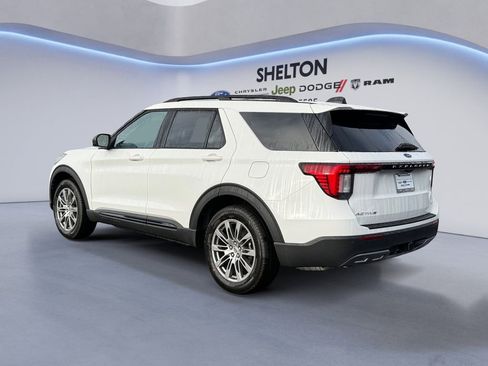 New 2026 Ford Explorer Active w/ Active Comfort Package AWD/4WD image 3