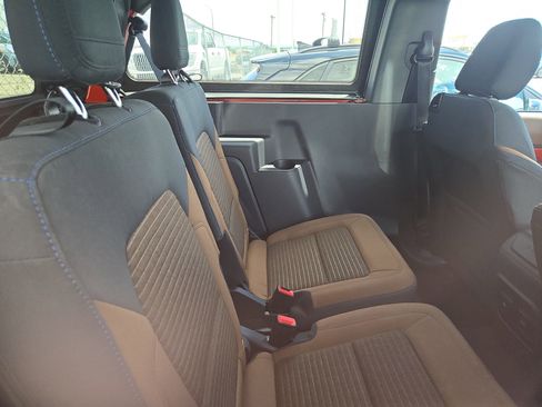 Used 2023 Ford Bronco Outer Banks AWD/4WD image 9