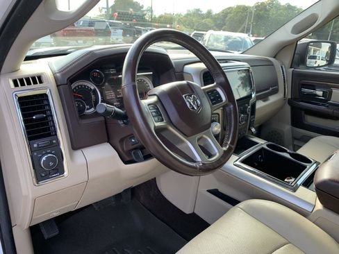 Used 2014 RAM 1500 Laramie w/ Convenience Group image 15