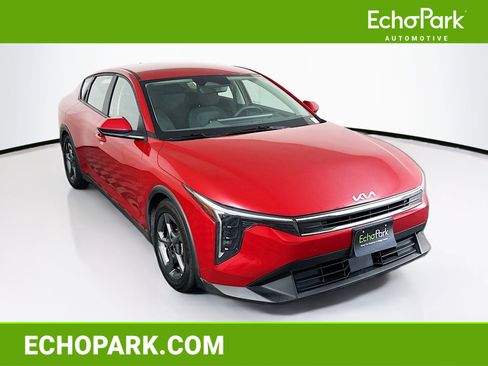 Used 2025 Kia K4 FWD image 1