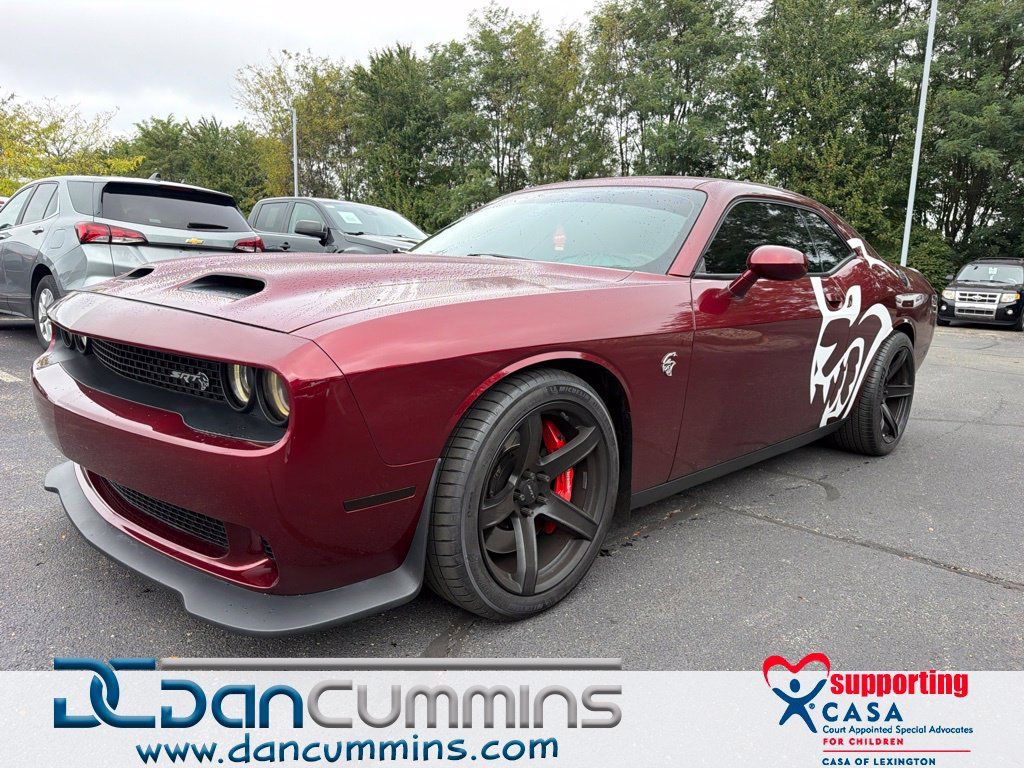 Used 2019 Dodge Challenger SRT Hellcat RWD image 1