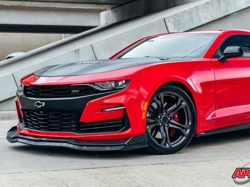 Used 2019 Chevrolet Camaro SS image 37