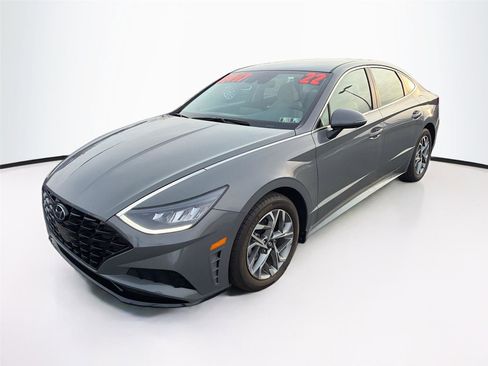 Used 2022 Hyundai Sonata SEL image 3