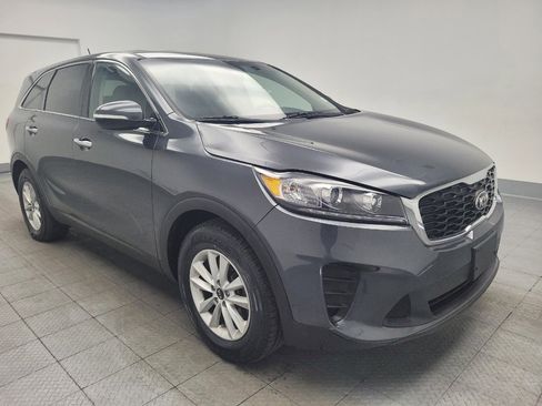 Used 2020 Kia Sorento LX FWD image 13