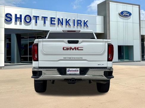 Used 2025 GMC Sierra 1500 SLT AWD/4WD image 8