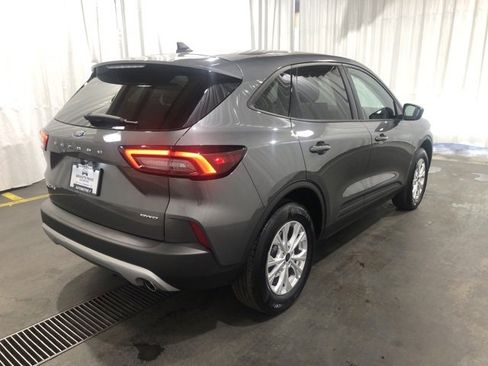 Used 2025 Ford Escape Active image 3