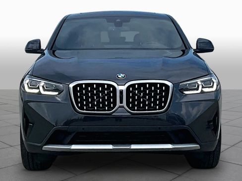 Used 2025 BMW X4 xDrive30i AWD/4WD image 3