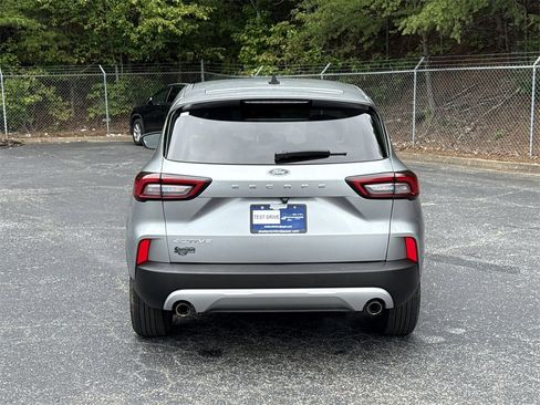 Used 2023 Ford Escape Active image 6