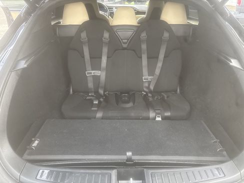 Used 2016 Tesla Model S 70D image 28
