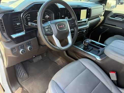Used 2024 GMC Sierra 1500 SLT w/ SLT Premium Plus Package AWD/4WD image 16