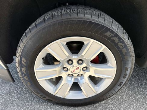 Used 2018 GMC Sierra 1500 SLE w/ SLE Value Package RWD image 11