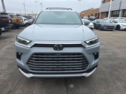 New 2026 Toyota Grand Highlander AWD Hybrid image 2