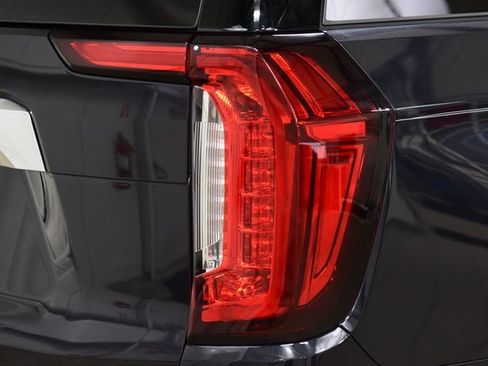 Used 2024 GMC Yukon XL Denali image 21