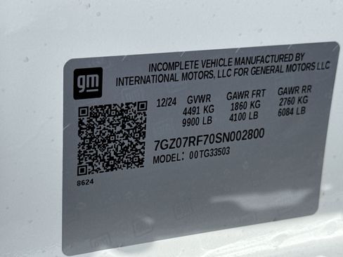 New 2025 GMC Savana 3500 w/ Power Convenience Package image 31