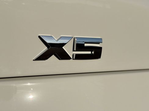 New 2026 BMW X5 M60i w/ Executive Package image 11