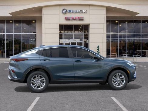 New 2026 Buick Envista Preferred w/ Convenience II Package FWD image 5