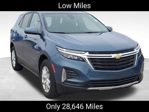 Used 2024 Chevrolet Equinox LT AWD/4WD image 2