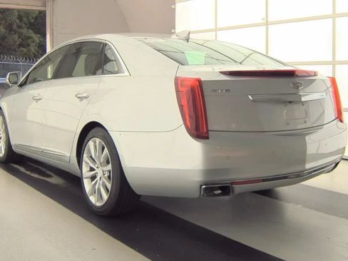 Used 2016 Cadillac XTS Luxury FWD image 4