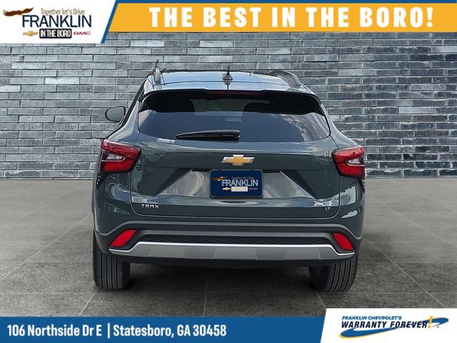 Used 2026 Chevrolet Trax LT FWD image 4