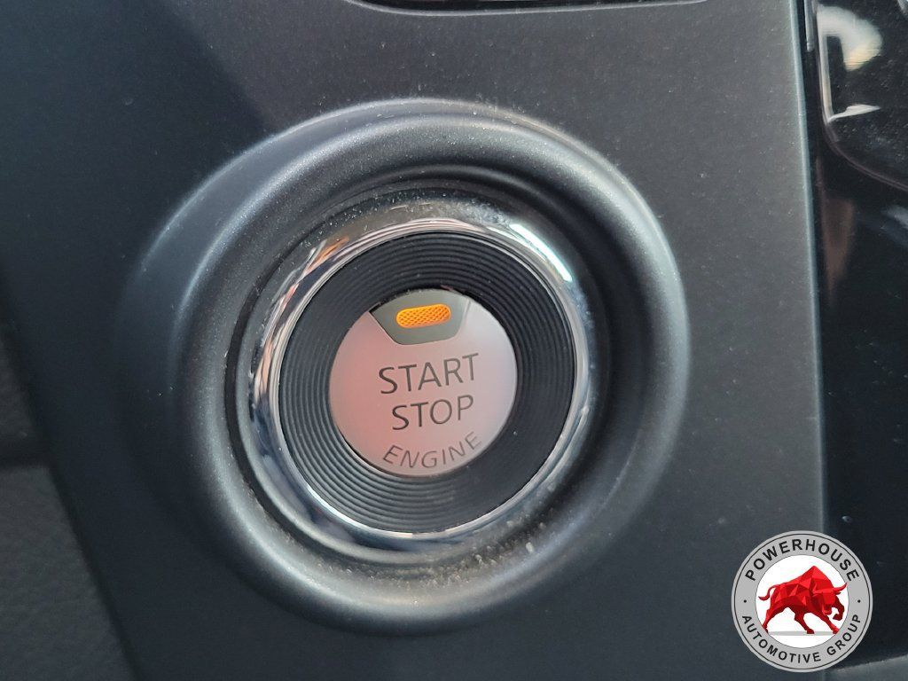 Used 2024 Nissan Titan SV w/ SV Convenience Package RWD image 35