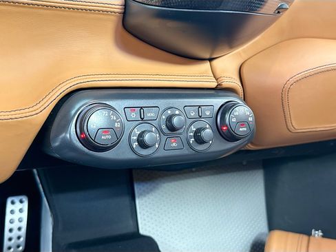 Certified 2015 Ferrari 458 Speciale Coupe RWD image 12