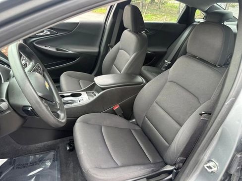 Used 2023 Chevrolet Malibu LS image 29
