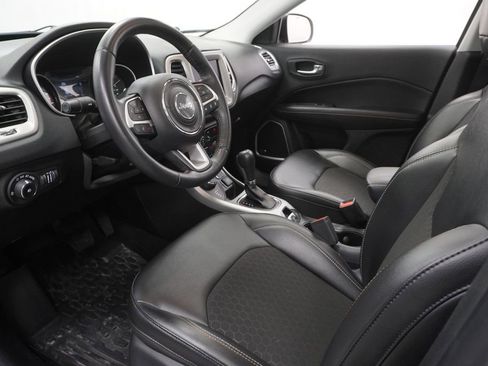 Certified 2020 Jeep Compass Latitude image 17