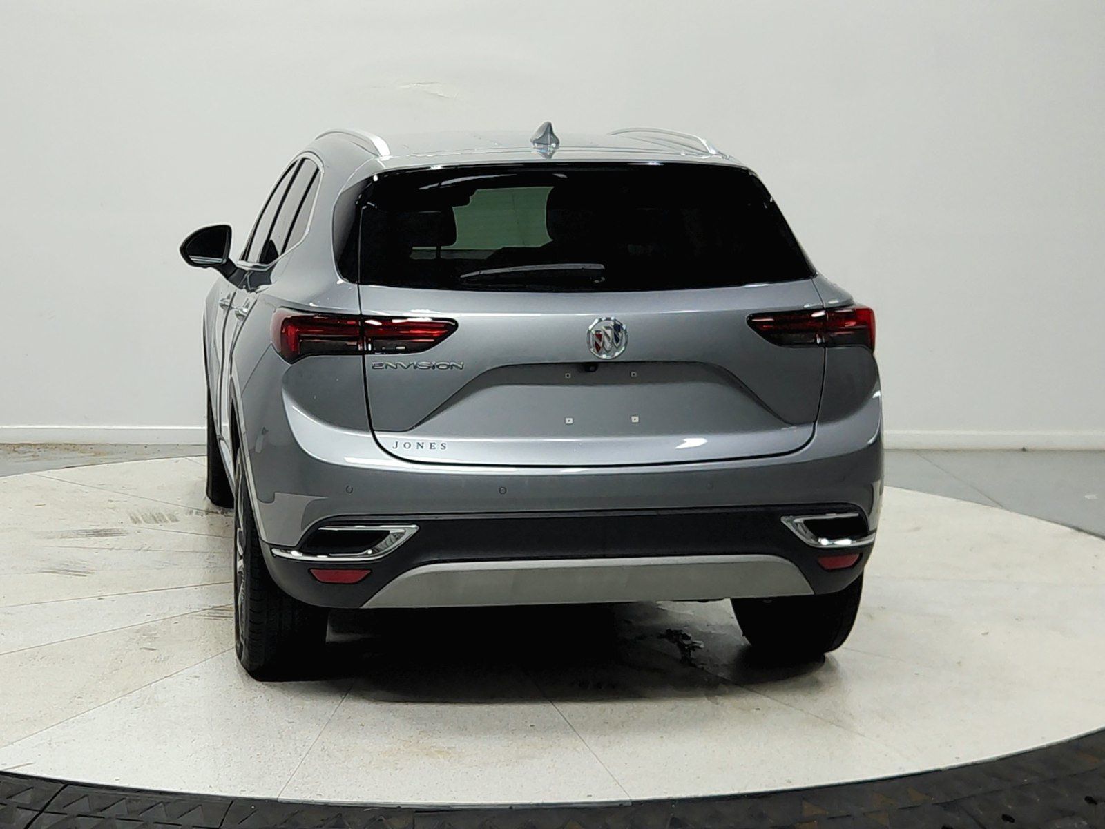 Used 2023 Buick Envision Essence w/ Technology Package I FWD image 7