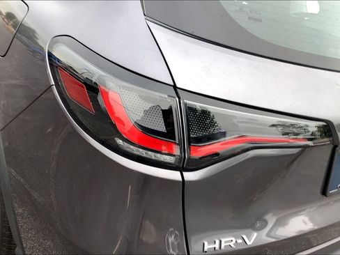 Used 2024 Honda HR-V LX image 33