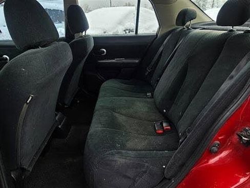 Used 2011 Nissan Versa 1.8 S FWD image 14