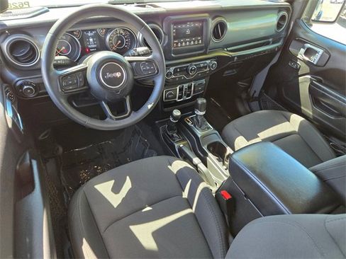 Used 2023 Jeep Wrangler Sport S image 15
