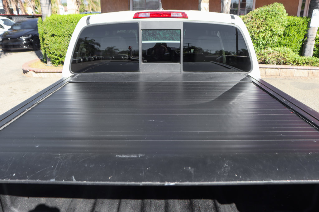 Used 2022 Nissan Frontier SV AWD/4WD image 8